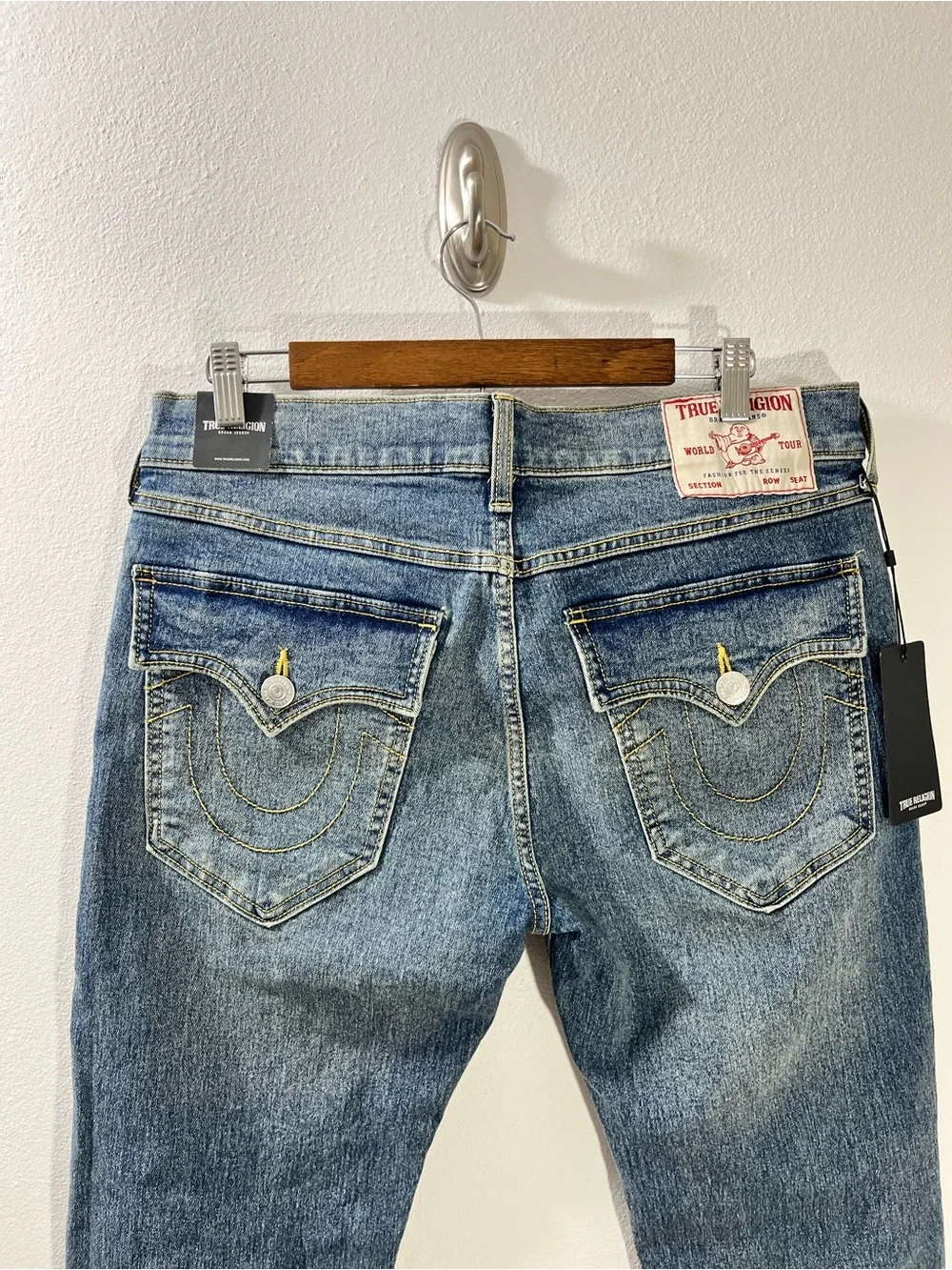 True Religion New Men's Rocco Sn Flap Relaxed Skinny Jeans Fog Wash 33x32